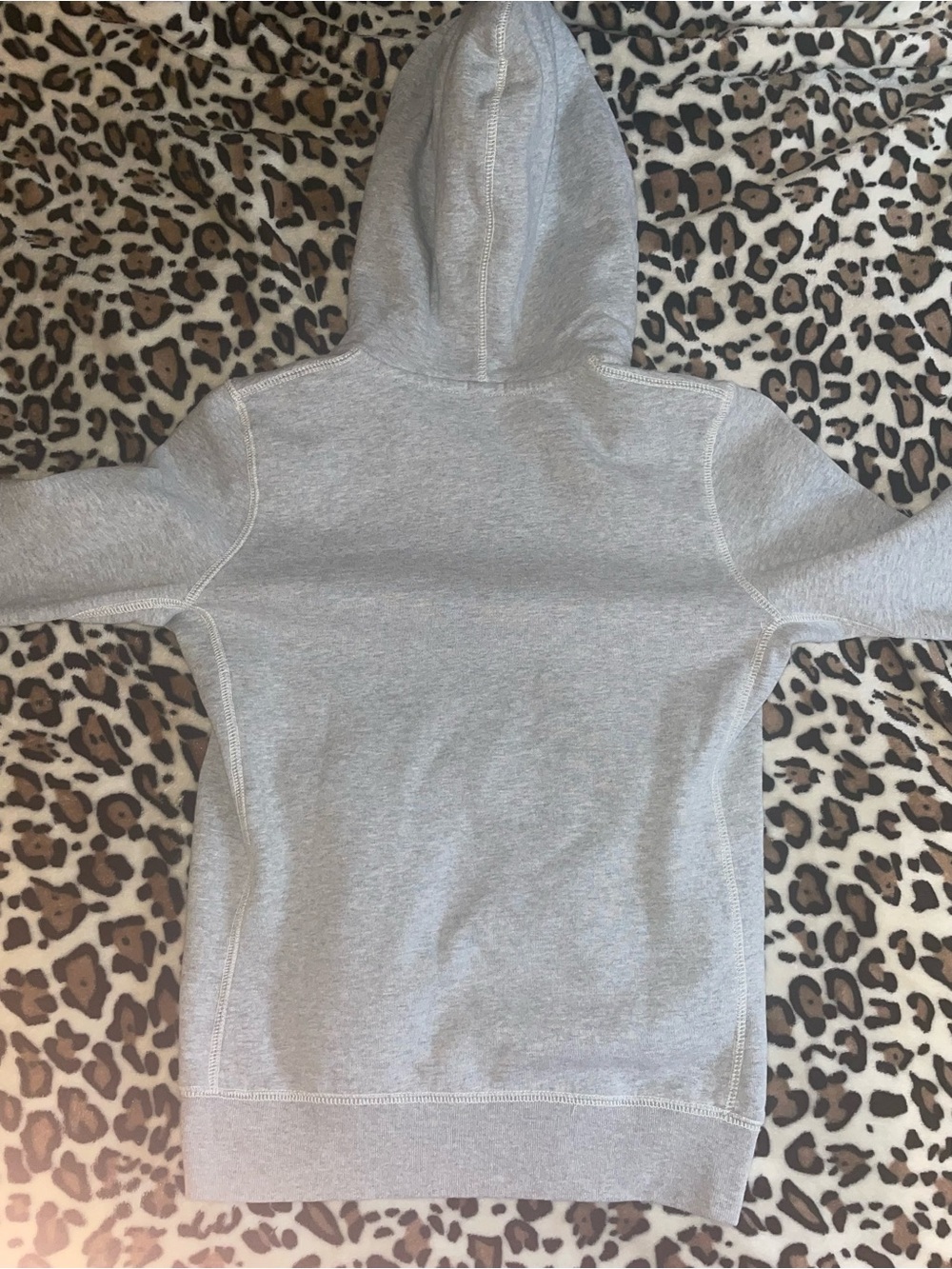 ♡ Brandy Melville/ John Galt Light Gray Zip-Up Hoodie - Picture 4 of 4
